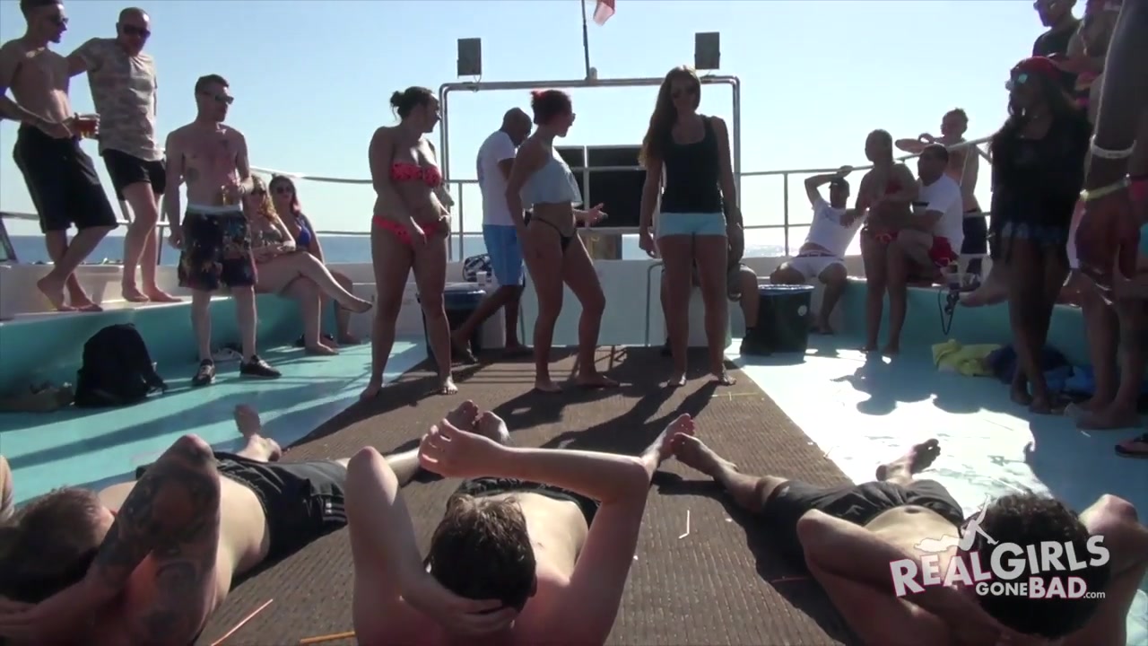 boat party sex games